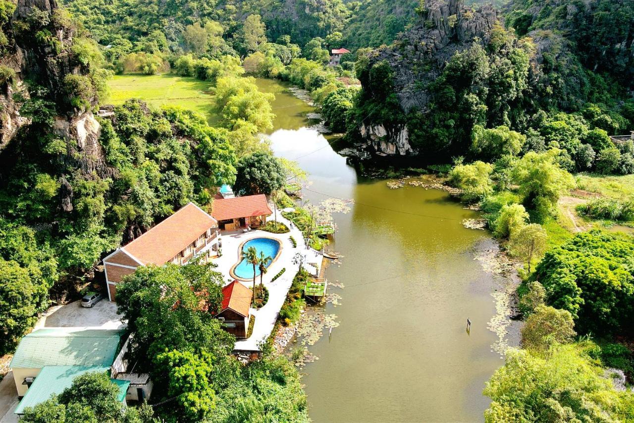 Hoanglong Riverside Homestay Ninh Bình Exteriör bild