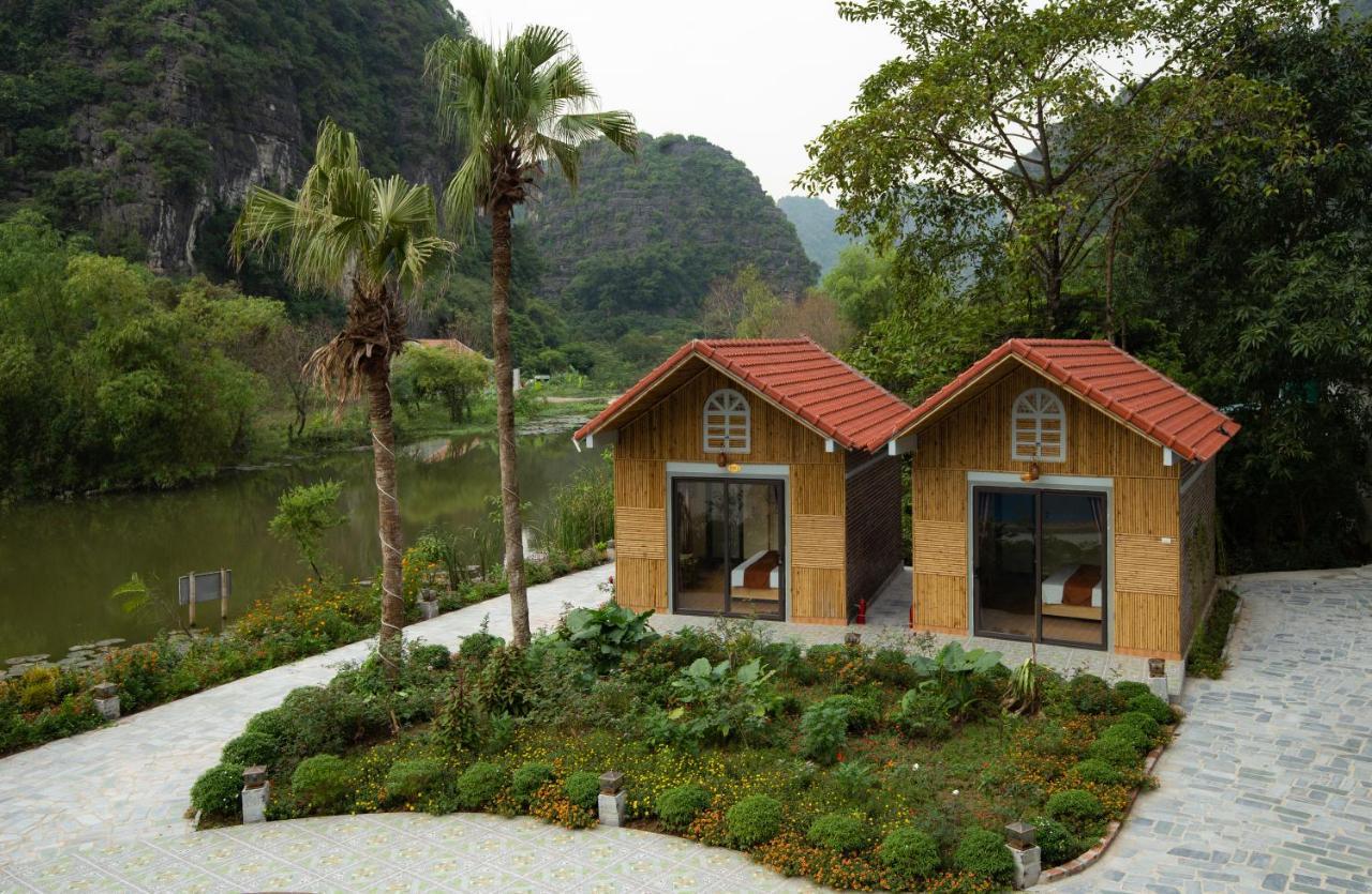 Hoanglong Riverside Homestay Ninh Bình Exteriör bild